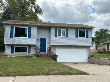 Main picture of 5704 Selfridge Blvd