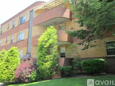 Main picture of 5710 Phillips Ave
