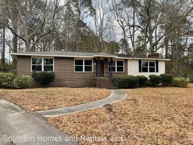 Main picture of 463 Lawrence Dr