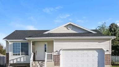 Main picture of 2373 W 1850 N