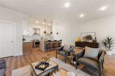 Main picture of 112 Rogers St NE