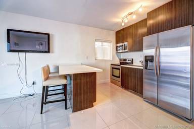 Main picture of 719 Euclid Ave