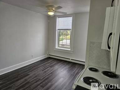 Main picture of 110 S Fond du Lac Ave