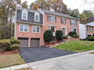 Main picture of 13131 Hutchinson Way