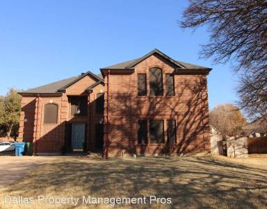 Main picture of 3816 Spanish Oak Dr