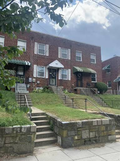 Main picture of 4627 E Capitol St SE