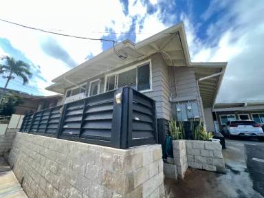 Main picture of 1279 Manulani St