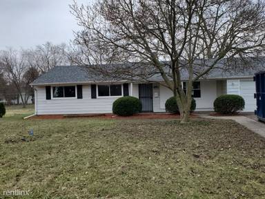 Main picture of 17820 Baker Ave