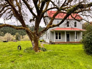 Main picture of 2143-98382 Sitkum Ln