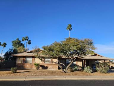 Main picture of 1824 E Inca Cir