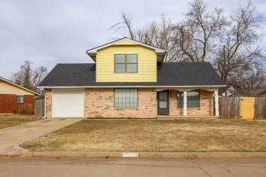 Main picture of 14004 N Everest Ave