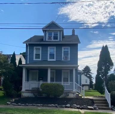 Main picture of 1434 Iron St