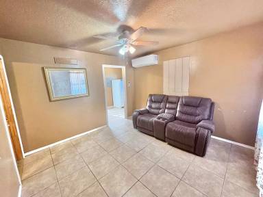 Main picture of 505 W Polk Ave