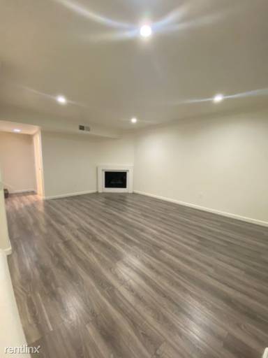 Main picture of 13002 Riverside Dr