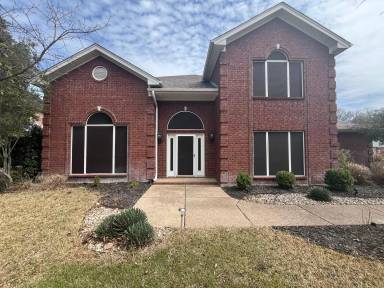 Main picture of 2013 Highland Dr