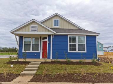 Main picture of 315 Rachel St