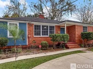 Main picture of 1827 Bartram Cir W