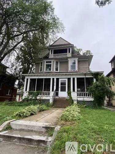 Main picture of 2412 Girard Ave S