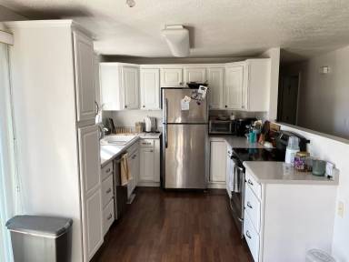Main picture of 1850 Queens Dr