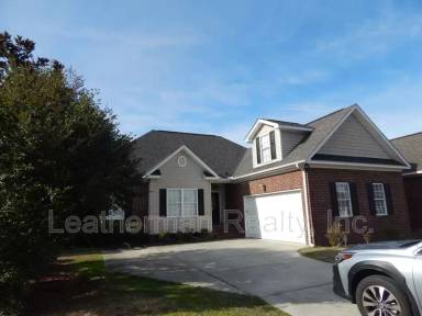Main picture of 441 Sterling Dr