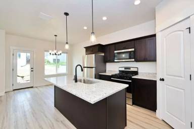 Main picture of 1377 N Sage Dr