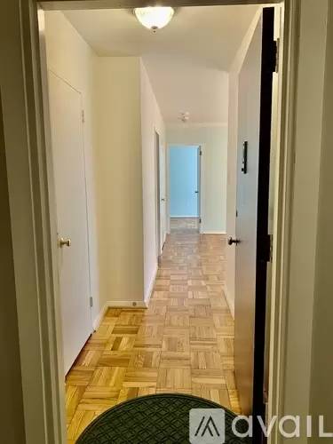 Main picture of 4000 Tunlaw Condo