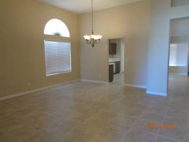 Main picture of 42225 Grandeur Way