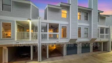 Main picture of 2906 Eriksen Ct
