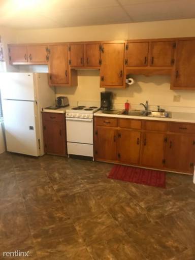 Main picture of 185 N Main St