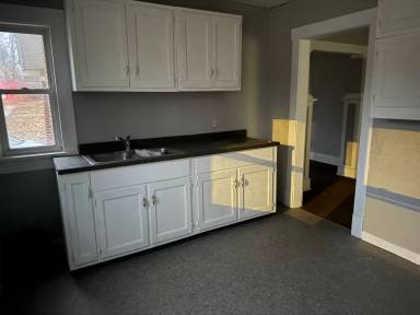 Main picture of 340 N Calhoun St