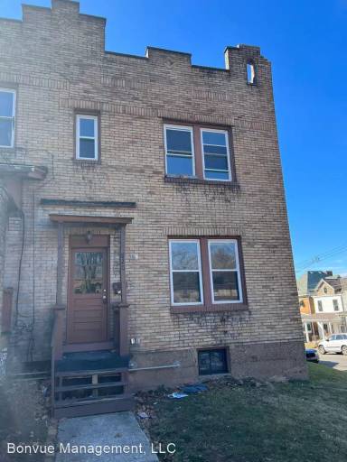 Main picture of 820 E 11th Ave