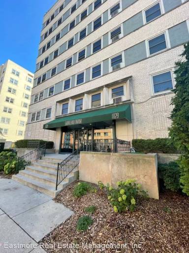 Main picture of Shoreland Manor
