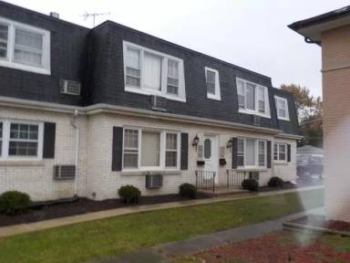 Main picture of 8919 Burlington Ave