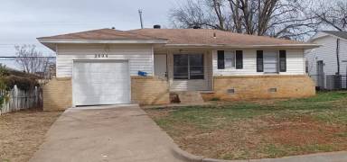 Main picture of 2004 Sandra Dr