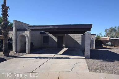 Main picture of 414 S Terry Ln