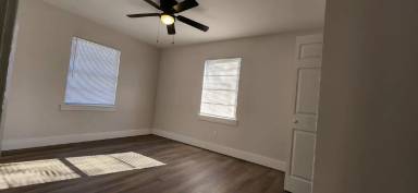 Main picture of 209 Warren Dr