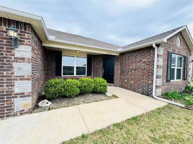 Main picture of 1307 W Missouri Ave