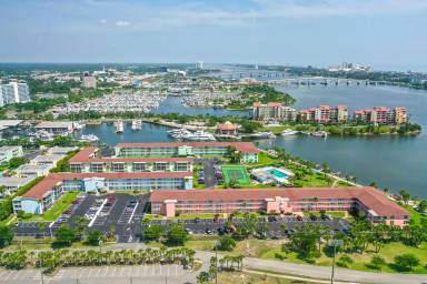 Main picture of 719 S Beach St