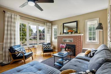 Main picture of 315 Strand Ave