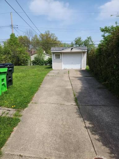 Main picture of 13709 Maple Leaf Dr