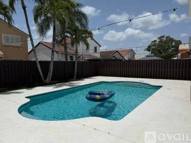 Main picture of 16058 SW 85th St