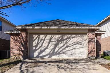 Main picture of 4524 Waterford Dr