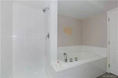 Main picture of 1291 Moanalualani Way