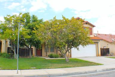 Main picture of 26836 Calle Luna