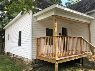 Main picture of 1636 N Sherman Ave