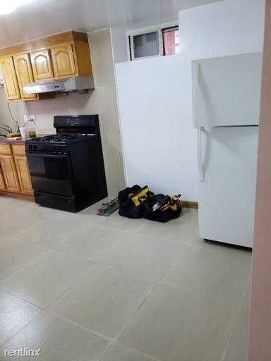 Main picture of 1658 W 7th St