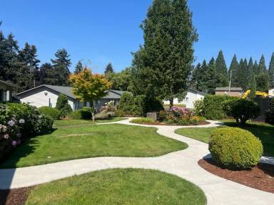 Main picture of Pleasant Square Apartments