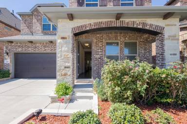 Main picture of 6337 Saddlebrook Way