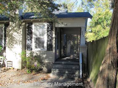 Main picture of 326 E 10th St
