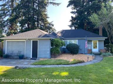 Main picture of 314 NE Birchwood Rd
